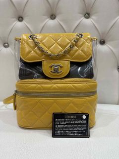 (Category: ) located in . Submitted by purgingmycloset888 (Listing ID 1390198463, Image 1). Description: .
