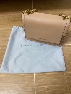 （分類：）位於 。 由 arhhhhhh 提交（商品編號 1390171685，圖片 1）。簡介： 。