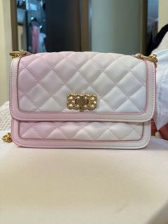 小CK Charles & Keith 粉白菱格紋鏈條包64243381172098110