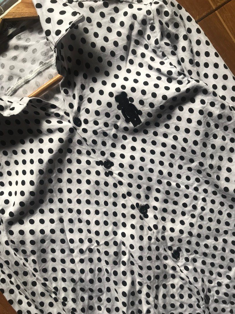 Comme Des Garçons Buttondown Logsleeve (Category: Longsleeves) located in Taguig. Submitted by brei_ysl (Listing ID 1390088513, Image 2). Description: Comme des Garcons Buttondown Longsleeve Womens Xs-Small / W17xL26 Excellent Condition / No Washtag 400+sf .