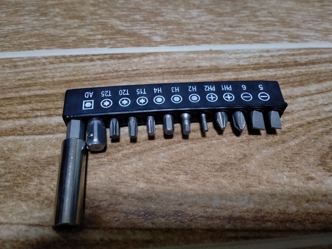 CORNER TOOLS SCREW MULTI (Category: Bicycles) located in Cabuyao City. Submitted by Bike_Clothing10 (Listing ID 1390137523, Image 2). Description: READ FIRST.... FOR SALE: MULTI SCREW TOOLS Excellent Condition Looks New PRICE: 350 + SF -NO COD/COP- PICK UP OR SHIPPING ONLY LOC: Cabuyao Laguna PM FOR INQUIRIES -Thanks-.