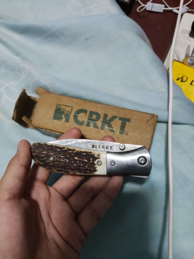CRKT M4-02S Carson Stag Knife (Category: Knives & Chopping Boards) located in Caloocan City. Submitted by seouliin (Listing ID 1390170685, Image 1). Description: negotiable.