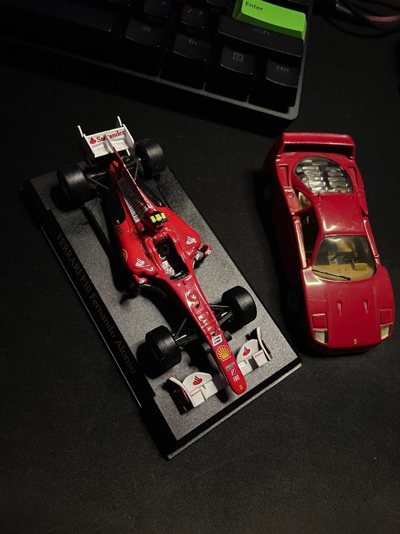 Ferrari Diecast set 1:43 scale (Category: Vehicle & Diecast Models) located in Bulacan. Submitted by avenade (Listing ID 1390052693, Image 2). Description: Ferrari set: 1/43 scale - F40 Hotwheels - has no side mirrors - Fernando Alonso F10 - no issues ₱500 set Loc: Meycauayan bulacan Mod: LBC/lalamove Mop: Gcash.
