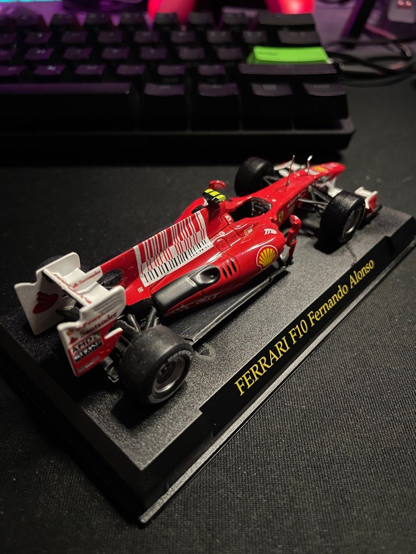 Ferrari Diecast set 1:43 scale (Category: Vehicle & Diecast Models) located in Bulacan. Submitted by avenade (Listing ID 1390052693, Image 3). Description: Ferrari set: 1/43 scale - F40 Hotwheels - has no side mirrors - Fernando Alonso F10 - no issues ₱500 set Loc: Meycauayan bulacan Mod: LBC/lalamove Mop: Gcash.