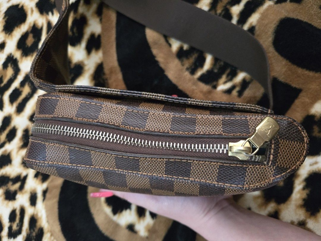 Geronimo (Category: Luxury Bags & Wallets) located in Cavite. Submitted by bitchayqueen (Listing ID 1390144853, Image 3). Description: lv geronimo bag only still in very good condition.