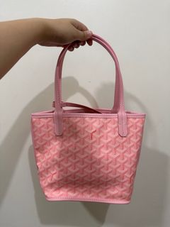 (Category: ) located in . Submitted by by.apreloved (Listing ID 1390111154, Image 1). Description: .