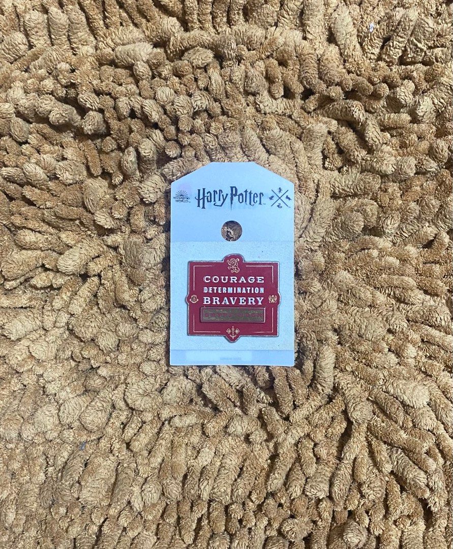 Harry Potter Motto Pin (Category: Western Merchandise) located in Mandaluyong City. Submitted by aiztyle (Listing ID 1390120536, Image 1). Description: Universal Studios Wizarding World of Harry Potter Gryffindor Motto Pin Original Price 1k + SALE Php300.00 only.
