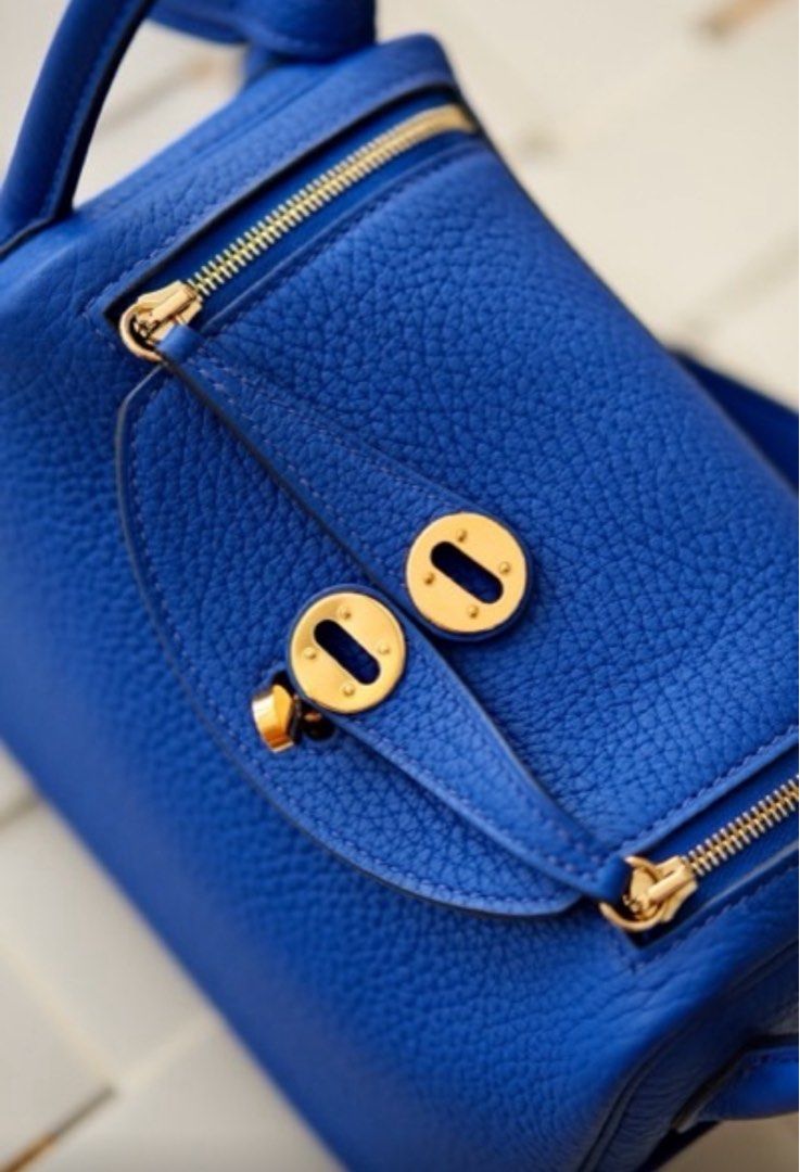 Hermes Mini Lindy 100% authentic (Category: Luxury Bags & Wallets) located in Quezon City. Submitted by caryscornermnl (Listing ID 1390204173, Image 3). Description: Hermes Mini Lindy Royal Blue Ghw Stamp Z (2022 purchased) 98% Like new With Bababebi certificate.