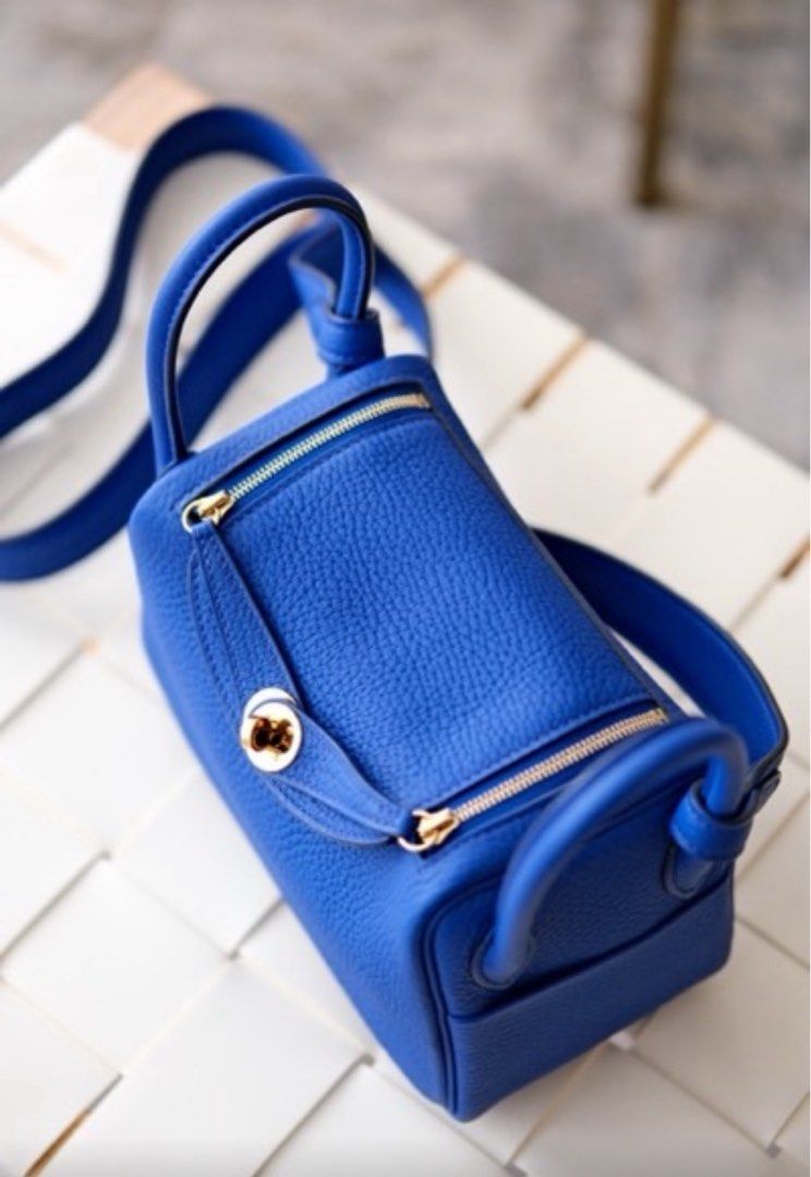 Hermes Mini Lindy 100% authentic (Category: Luxury Bags & Wallets) located in Quezon City. Submitted by caryscornermnl (Listing ID 1390204173, Image 2). Description: Hermes Mini Lindy Royal Blue Ghw Stamp Z (2022 purchased) 98% Like new With Bababebi certificate.