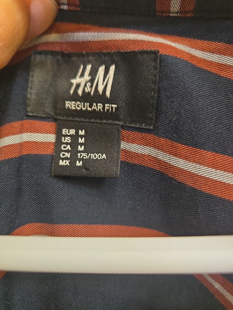H&M POLO (Category: Tshirts & Polo Shirts ) located in Santa Rosa. Submitted by declutter.jenjen (Listing ID 1390072570, Image 3). Description: Used Once H&M POLO CAN PASS AS BNEW.