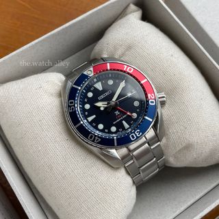 (Category: ) located in . Submitted by TheWatchAlley (Listing ID 1390153759, Image 1). Description: .