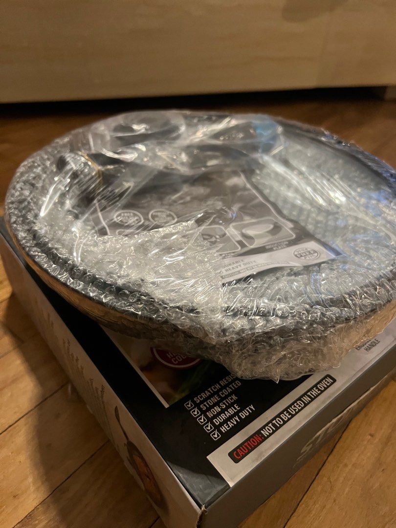JML Stoneware 28cm frying pan w cover (Category: Cookware & Accessories) located in San Juan City. Submitted by miggidig (Listing ID 1390161200, Image 3). Description: Received this as an exchange gift. Never been used. .