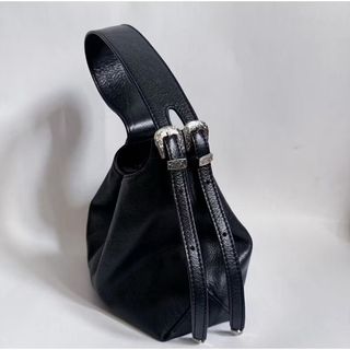(Kategori: ) berada di . Dikirim oleh prelovedparamitha (ID iklan 1390040997, Gambar 1). Deskripsi: .