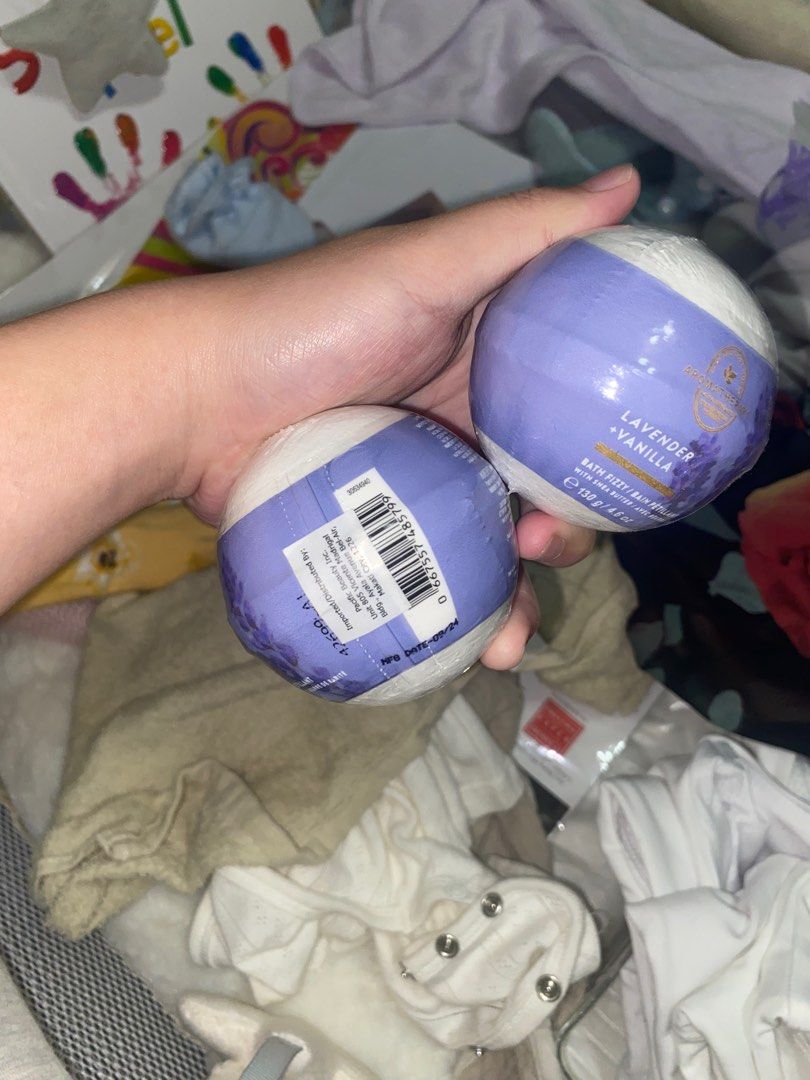 Lavender Vanilla Bath Bomb from Bath & Body Works (Category: Bath) located in Manila. Submitted by nicniccll (Listing ID 1390096018, Image 1). Description: Original price: ₱ 600 each Take all for ₱ 1, 100.