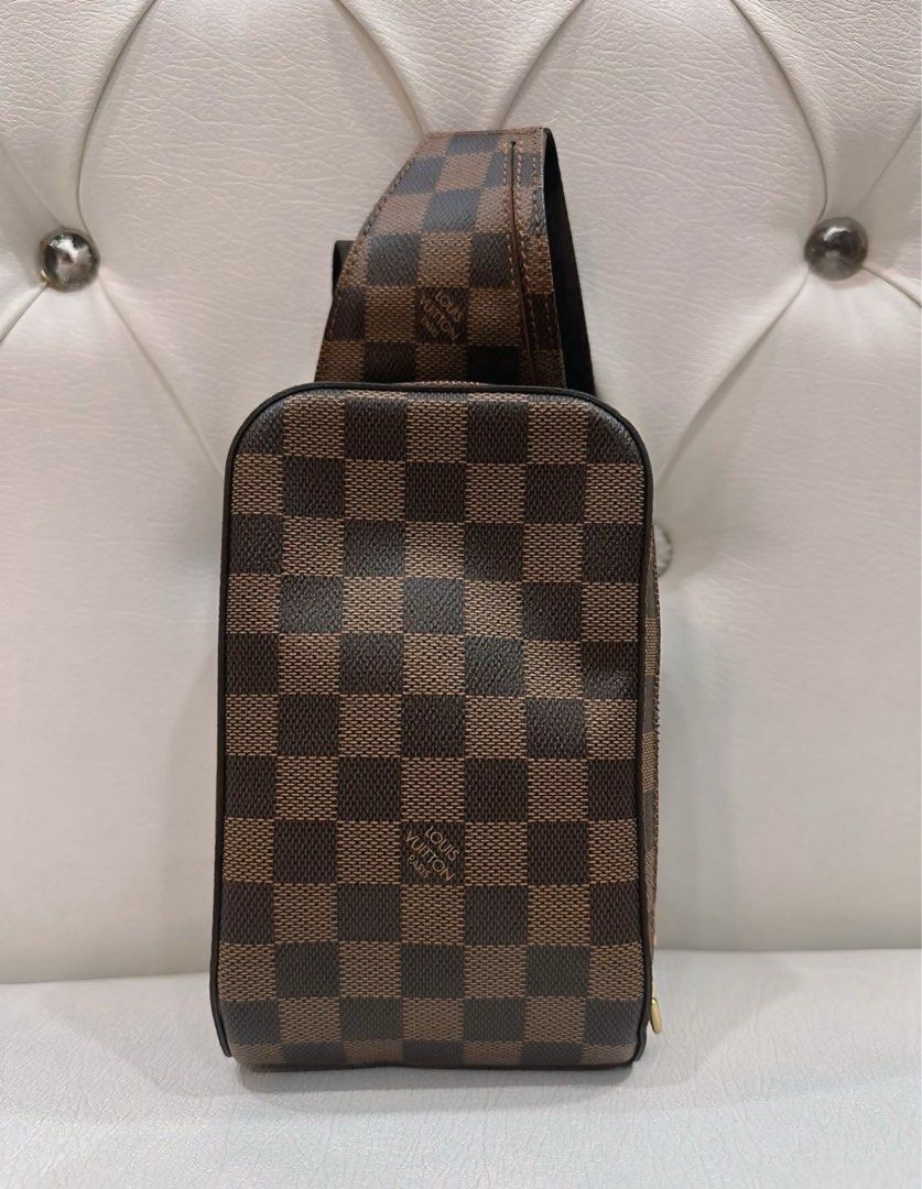 Louis Vuitton Geronimo (Category: Luxury Bags & Wallets) located in Cavite. Submitted by purgingmycloset888 (Listing ID 1390183349, Image 1). Description: .