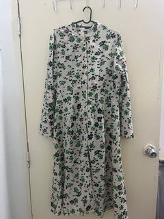 (Category: ) located in . Submitted by tiqapreloved (Listing ID 1390157490, Image 1). Description: .