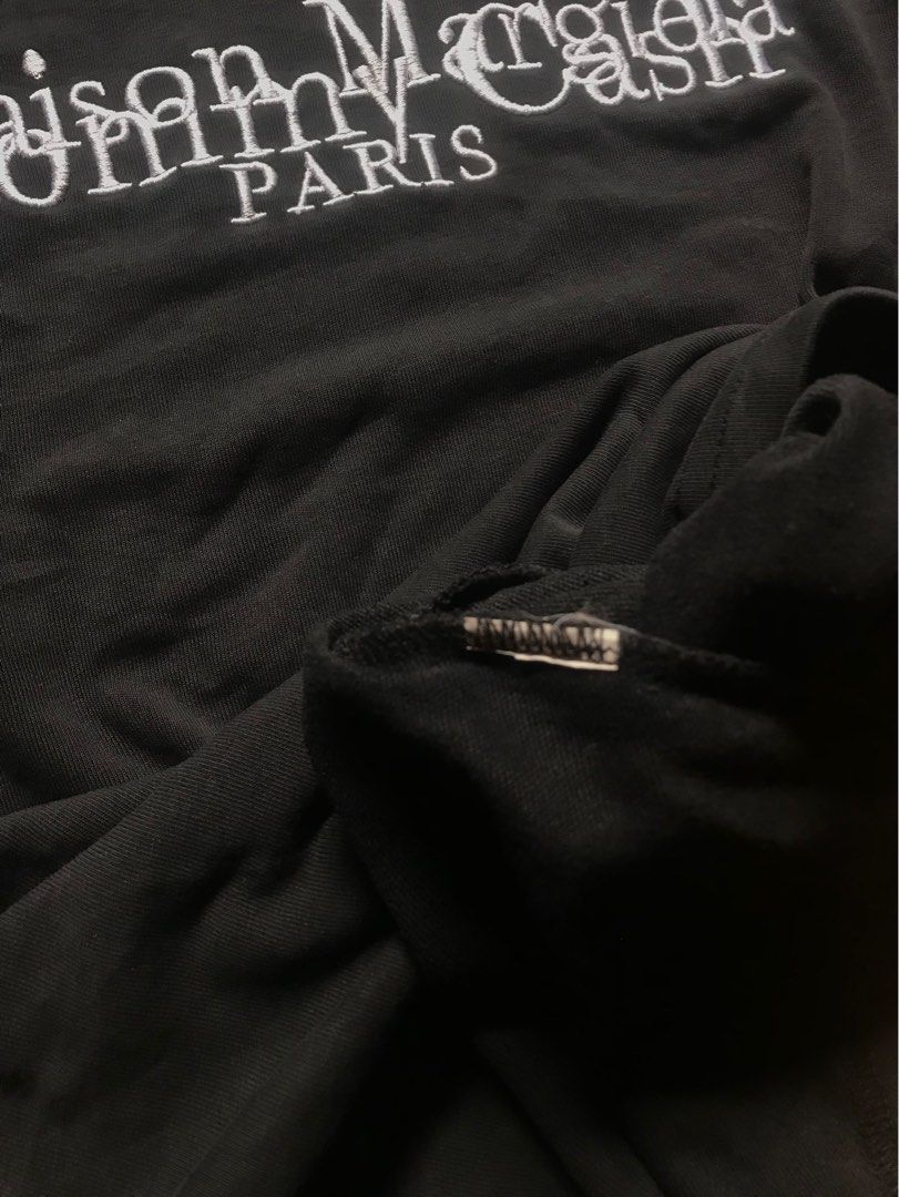 Maison Margiela X Tommy Cash (Category: Activewear) located in Taguig. Submitted by brei_ysl (Listing ID 1390090786, Image 3). Description: Maison Margiela X Tommy Cash Script Tee Medium / W20xL26.5 Excellent Condition / Cut Tag 500+sf .