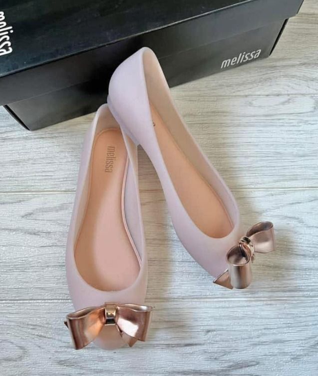 Melissa Dollshoes Bow Front US5 (Category: Flats & Sandals) located in Taguig. Submitted by melissacollection.ph (Listing ID 1390120697, Image 1). Description: ALL POSTED SIZES ARE AVAILABLE. BRANDNEW AND COMPLETE INCLUSIONS - 3X MONEYBACK GUARANTEE IF PROVEN FAKE.