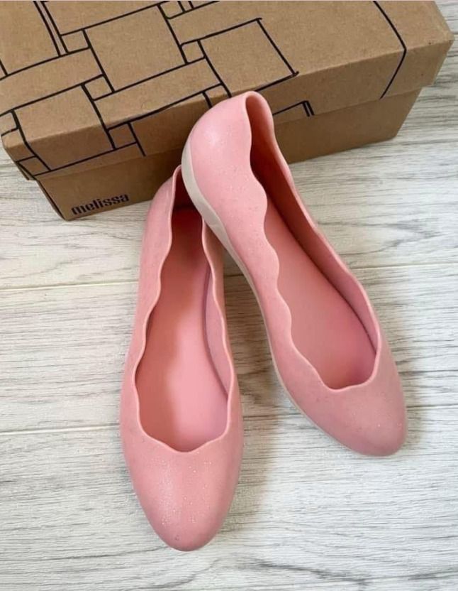 Melissa Tessa Dollshoes US8 (Category: Flats & Sandals) located in Taguig. Submitted by melissacollection.ph (Listing ID 1390122468, Image 1). Description: ALL POSTED SIZES ARE AVAILABLE. BRANDNEW AND COMPLETE INCLUSIONS - 3X MONEYBACK GUARANTEE IF PROVEN FAKE.
