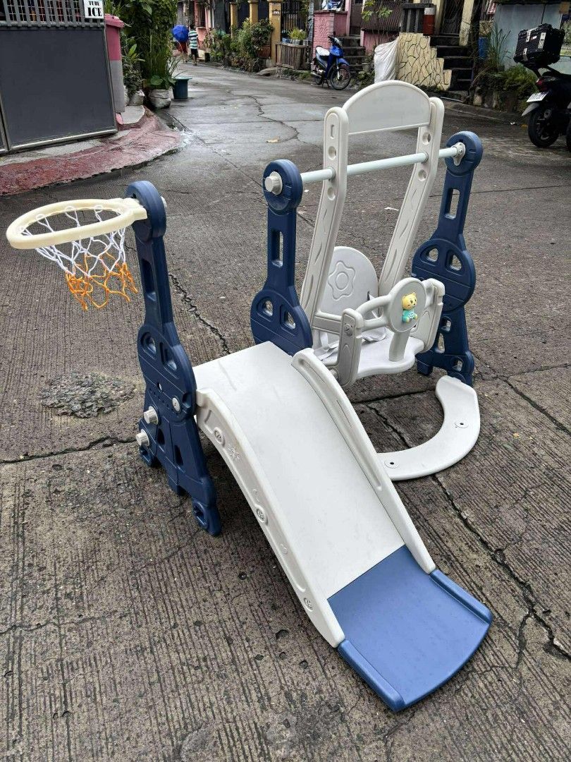 Mi SLIDE WITH SWING (Category: Infant Playtime) located in Manila. Submitted by dolorchris69891 (Listing ID 1390079143, Image 2). Description: SLIDE WITH SWING BRAND NEW, NO ISSUE! ONLY ASSEMBLED.
