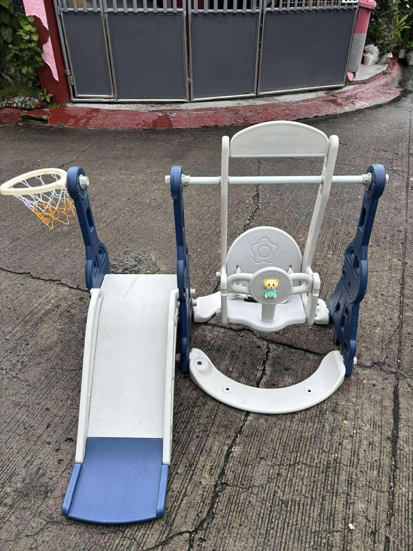 Mi SLIDE WITH SWING (Category: Infant Playtime) located in Manila. Submitted by dolorchris69891 (Listing ID 1390079143, Image 3). Description: SLIDE WITH SWING BRAND NEW, NO ISSUE! ONLY ASSEMBLED.