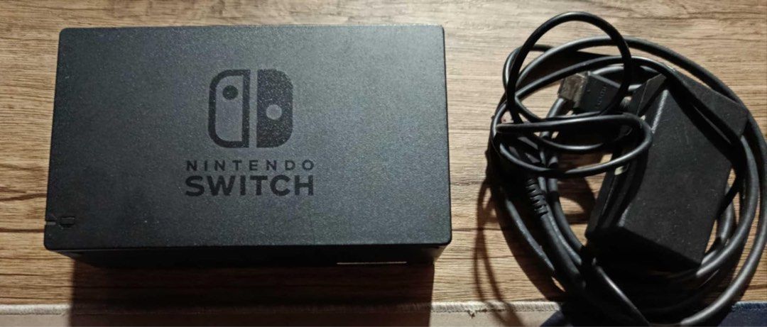 ‼️Nintendo switch V2 full set w/ freebies ‼️ (Category: Nintendo) located in San Juan City. Submitted by woziying (Listing ID 1390127031, Image 3). Description: 2000 php discounted nintendo switch full set 2nd hand w/ free case 2 premium games pokemon violet.
