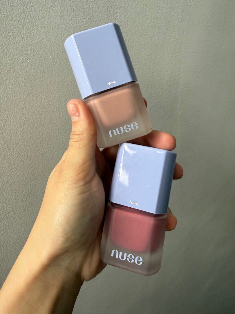 Nuse blush (Category: Makeup) located in Cebu City. Submitted by gottadeclutter23 (Listing ID 1390076598, Image 2). Description: - Nuse blush ( Korean brand ) in shade 03 and 07 - bought 2 months ago - 03 ( used thrice ) , 07 ( used twice ) - formula is suuper long lasting and healthy looking on the skin - get both for 1,000 or 550 each Rfs: both not my shade 😢.