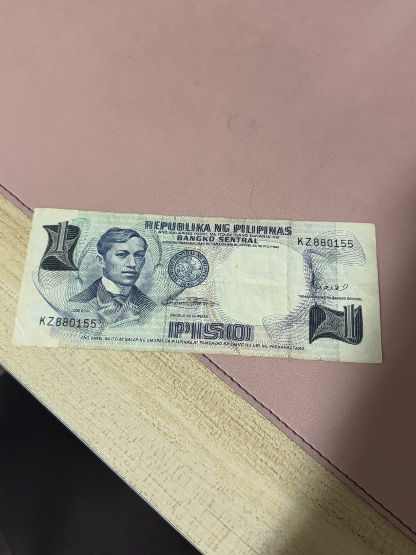 Old Piso Bill Philippine Peso (Category: Currency) located in Manila. Submitted by thriftchic__ (Listing ID 1390169419, Image 1). Description: Send your offer.