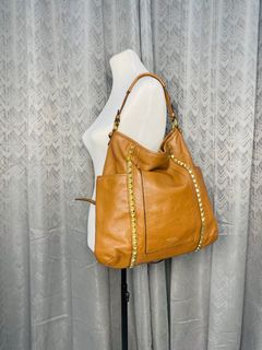 leather+pyramid+bag - View all leather+pyramid+bag ads in Carousell ...