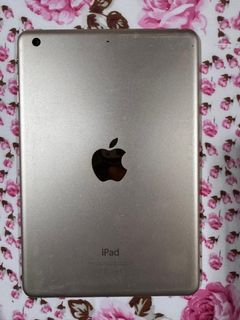 (Category: ) located in . Submitted by jesslovecloset (Listing ID 1390198668, Image 1). Description: .