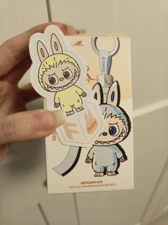 Labubu pin for love / Labubu / popmart, Hobbies & Toys, Toys & Games on