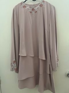 (Category: ) located in . Submitted by tiqapreloved (Listing ID 1390159140, Image 1). Description: .