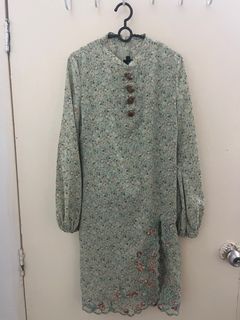(Category: ) located in . Submitted by tiqapreloved (Listing ID 1390159538, Image 1). Description: .