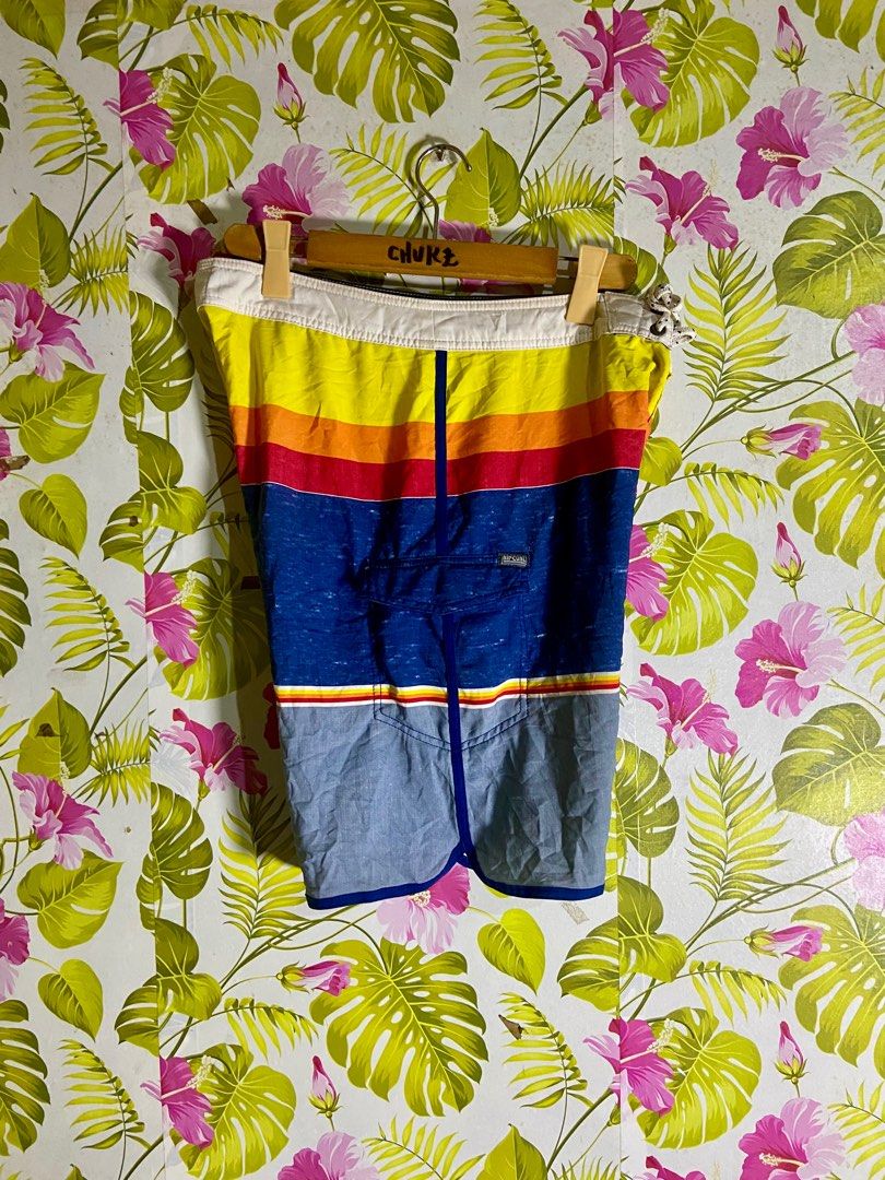 RIPCURL BOARD SHORT (packable) (Category: Activewear) located in Cabuyao City. Submitted by chukz_x (Listing ID 1390167625, Image 2). Description: RIPCURL BOARD SHORT (packable) Size 34 34W 20L 11H Excellent condition - 400 + sf 📍Cabuyao laguna ‼️color may vary due to lighting‼️.