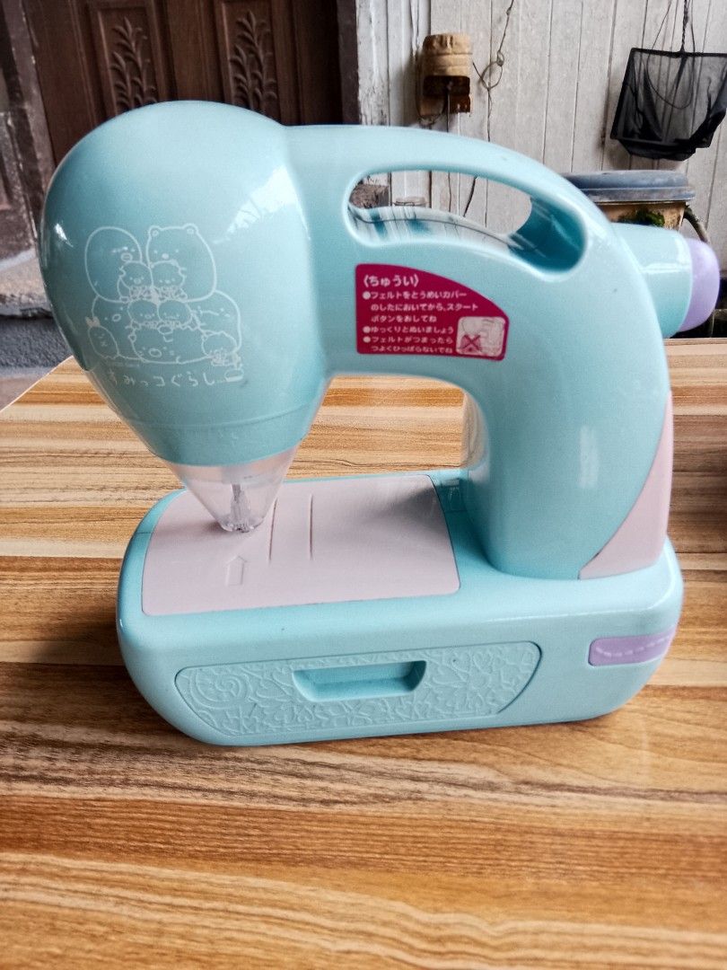 Sumikko Gurashi sewing machine (Category: Craft Supplies & Tools) located in Davao. Submitted by Ysang40 (Listing ID 1390035476, Image 2). Description: working po ito.