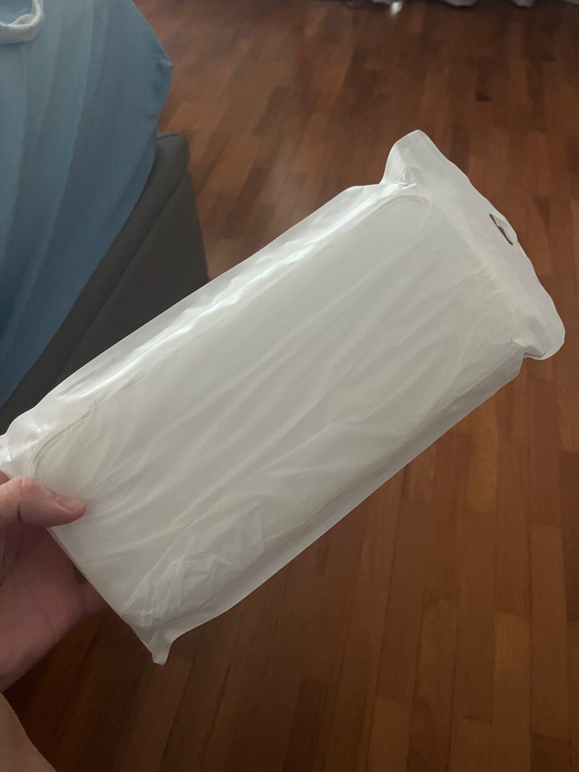 Switch 2 Casing (Category: Cases & Sleeves) located in Singapore. Submitted by duckfishcake4362 (Listing ID 1390047815, Image 2). Description: Came with my Switch 2 but I’m not using it.