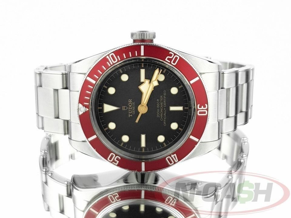 Tudor Black Bay Red (Category: Luxury Watches) located in Quezon City. Submitted by luxury_by_n-cash (Listing ID 1390189128, Image 2). Description: N-Cash Pawnshop "Instant Cash for Bags, Watches, Cars, and Electronics" https://www.ncash-pawnshop-philippines.com/ Tudor Black Bay Red Ref. 79230R 41mm steel case In-house movement Local AD 2020 9.5 out of 10. Like new. Complete retail package Php 148,000 For more details and photos visit: https://ww