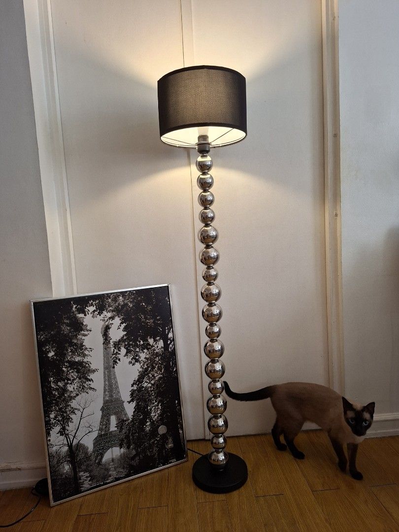 Vanguard Orb Floor Lamp (Category: Lighting) located in Quezon City. Submitted by vuzelavintage (Listing ID 1390176513, Image 1). Description: Very nice in actual Comes with a box Retails abroad for 20k 🎦 Product video upon request for sure buyers For pick up/Lalamove 61.4 inches x 18.9 inches FREE 3 light mode (warm, natural white, bright white) New with box steel material MOP: Gcash, BPI.