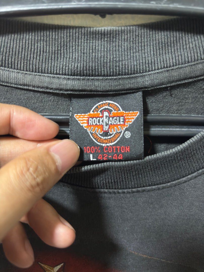 Vintage che guevarra shirt (Category: Tshirts & Polo Shirts ) located in Calamba. Submitted by bonsaythrift (Listing ID 1390157866, Image 2). Description: Pm po sa details.
