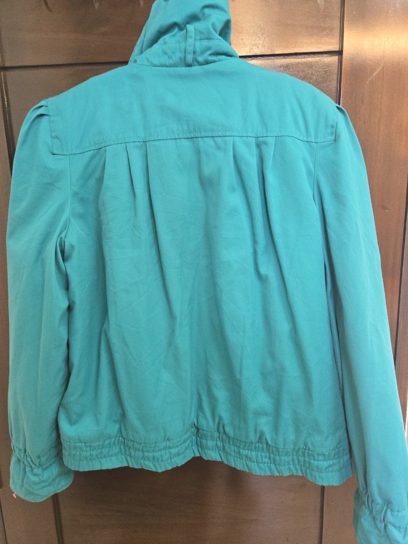 Vintage Teal Puffer Winter Jacket (Category: Coats, Jackets and Outerwear) located in Santa Rosa. Submitted by declutter.jenjen (Listing ID 1390073306, Image 2). Description: Coat Jacket for winter.