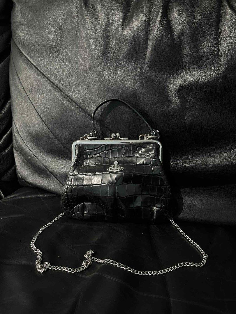 Vivienne Westwood Granny Frame bag (Category: Luxury Bags & Wallets) located in Caloocan City. Submitted by secretshop13 (Listing ID 1390189740, Image 1). Description: Pristine Condition Authentic .