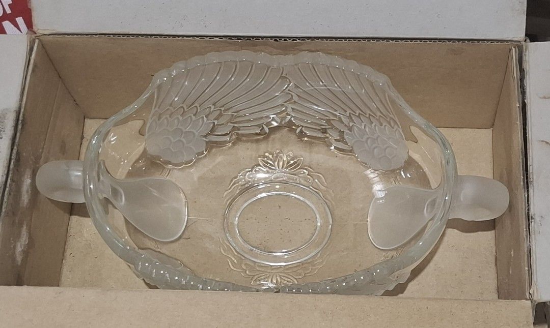 Walther Glas Crystal Swan Bowl (Category: Other Kitchenware & Tableware) located in Bulacan. Submitted by gjeen (Listing ID 1390142809, Image 2). Description: stored but never used.