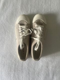 (Category: ) located in . Submitted by chenang (Listing ID 1390041397, Image 1). Description: .