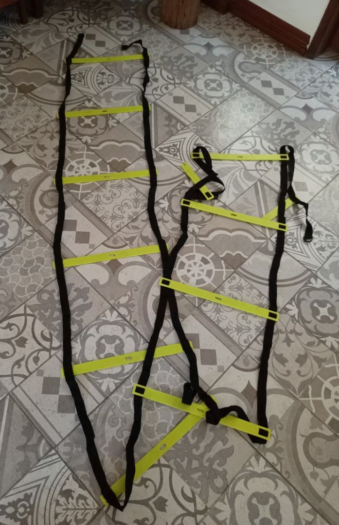 Workout / Exercise Equipment (Category: Weights & Dumbbells) located in Binan City. Submitted by thrifty.08 (Listing ID 1390154546, Image 3). Description: Workout / Exercise Equipment Preloved Good Condition 📌 Php400 take all 📍 Location: BINAN CITY.