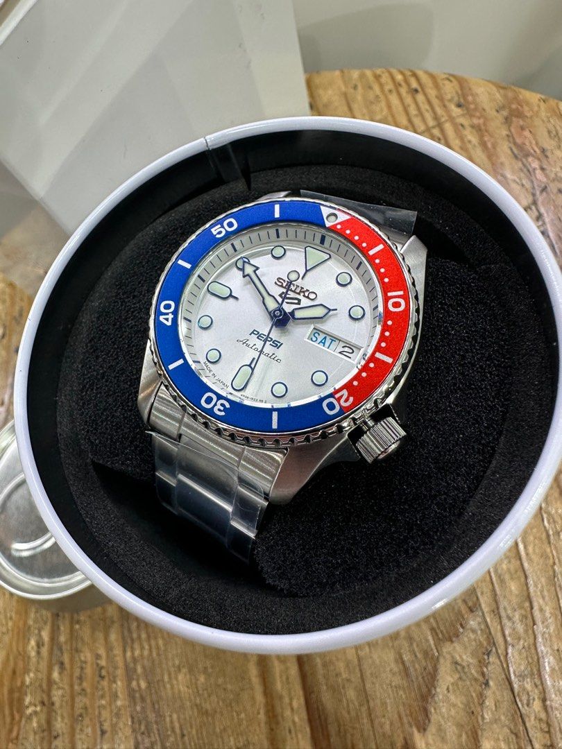 未使用完品】SEIKO5 SPORTS SBSA319