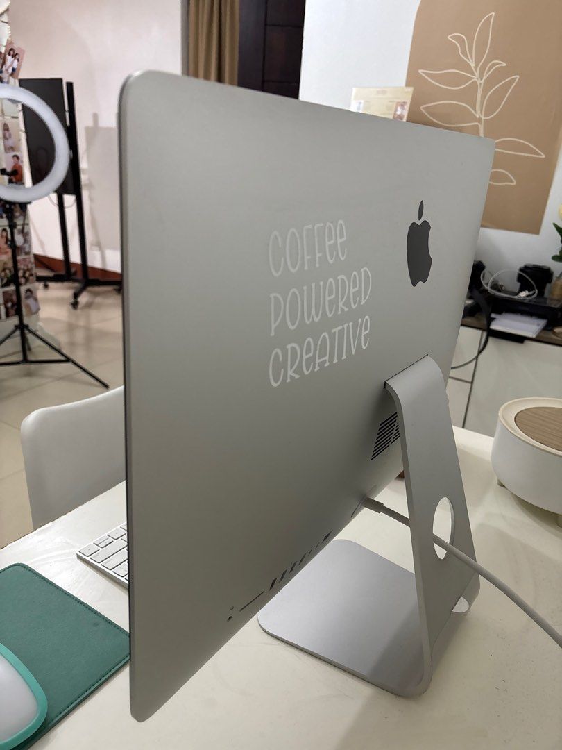 Apple iMac i7 2019 21.5” (Category: Desktops) located in Cabuyao City. Submitted by HelloSunshineDeclutters (Listing ID 1391897760, Image 3). Description: Apple iMac 21.5 inches i7 version Model: 2019 1 TB 3.2 ghz 6-core Intel Core Radeon Pro 560X 4Gb Memory: 8GB 2667 MHz DDr 4 OS: Sonoma 14.5 For Pick up only preferred, so you can personally check No return, no exchange RFS: upgrade .
