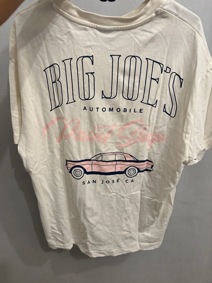 Bershka Graphic Tee (Category: Tshirts & Polo Shirts ) located in Bacoor. Submitted by daniel2128 (Listing ID 1391830584, Image 2). Description: Bershka Oversized Graphic Tee Shirt No stains or holes no issues Size small but can fit Large .