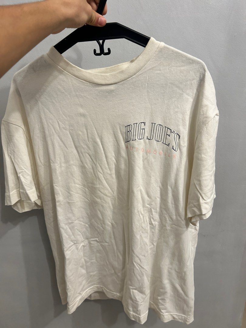 Bershka Graphic Tee (Category: Tshirts & Polo Shirts ) located in Bacoor. Submitted by daniel2128 (Listing ID 1391830584, Image 1). Description: Bershka Oversized Graphic Tee Shirt No stains or holes no issues Size small but can fit Large .