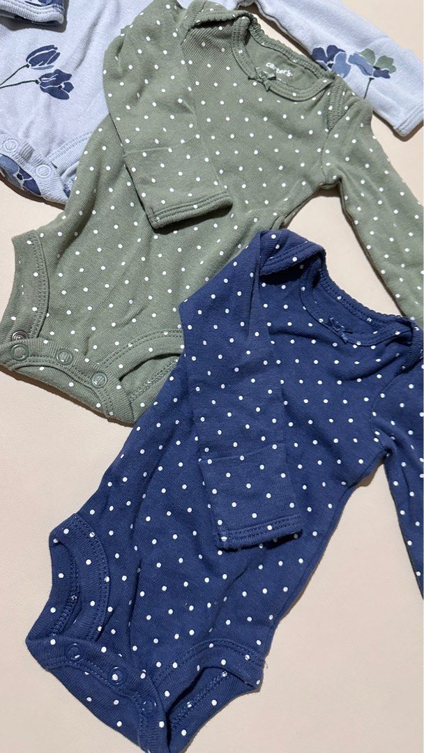 Carter's Preemie Bodysuit Onesies (Category: Babies & Kids Fashion) located in Quezon City. Submitted by declutteringmj (Listing ID 1391891853, Image 3). Description: Carter's Preemie Bodysuit Onesies Size: Preemie / premature / small baby No issues Location: QC FOR PICKUP ONLY.