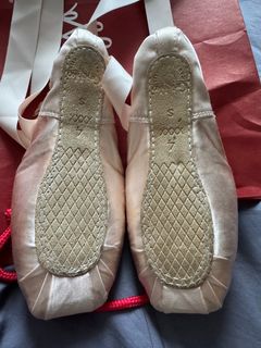100+ Pointe shoe For Sale Flats Carousell Singapore